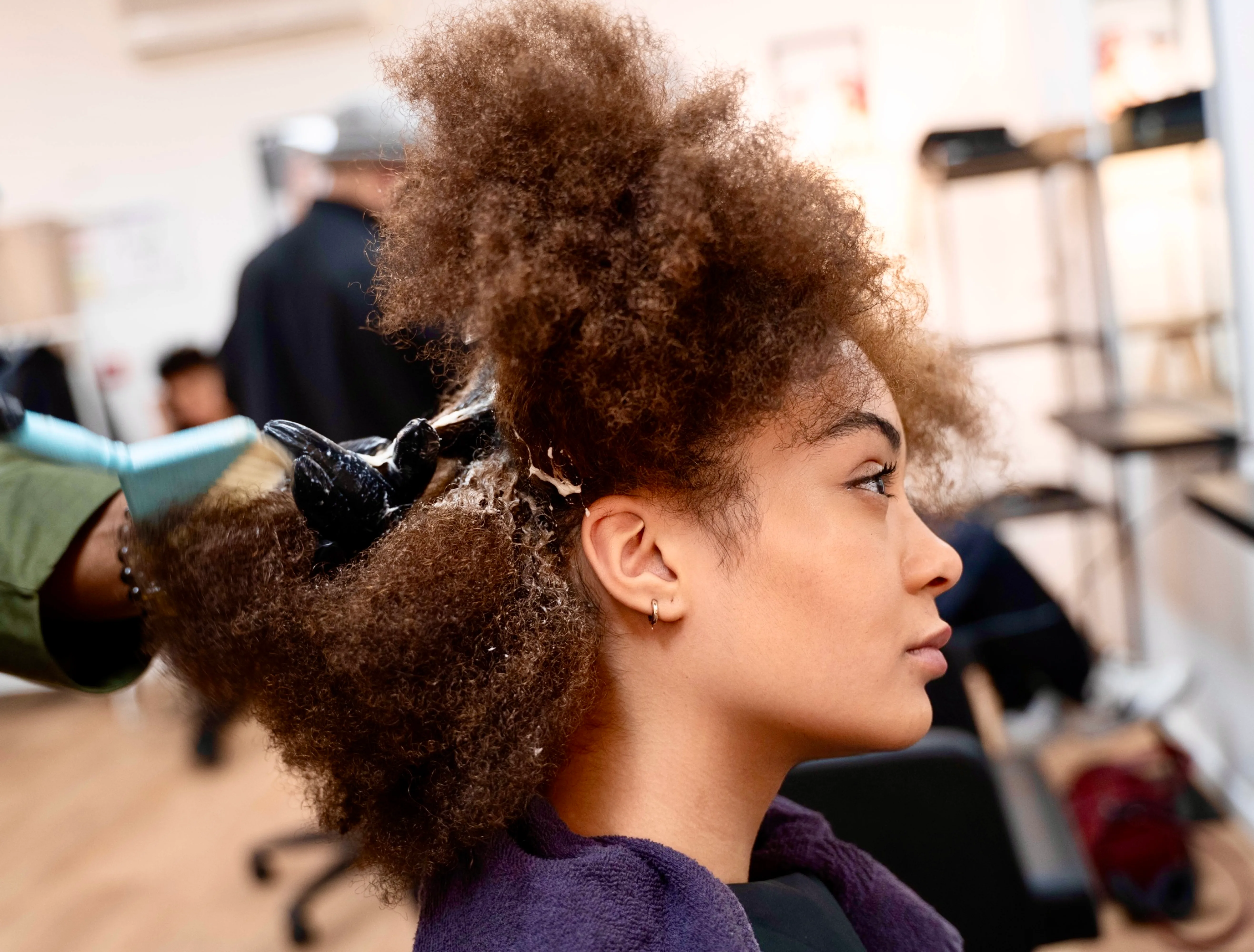 Coupe précision cheveux bouclés Paris 9e — Maison Texture & Couleur